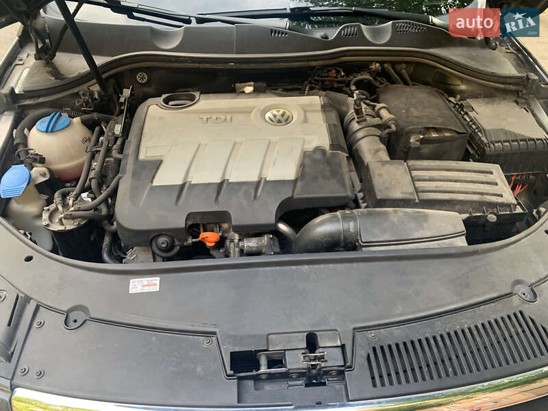 Универсал Volkswagen Passat 2010 в Львове