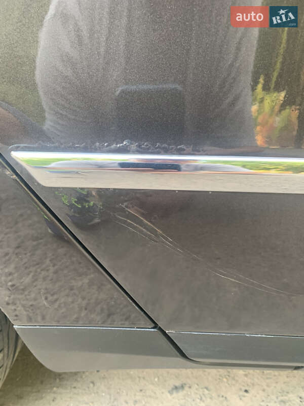 Универсал Volkswagen Passat 2010 в Львове