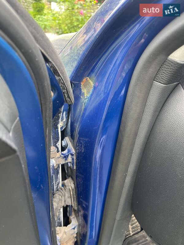 Седан Volkswagen Passat 2006 в Дубні