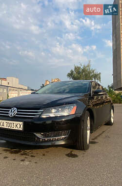 Седан Volkswagen Passat 2012 в Киеве