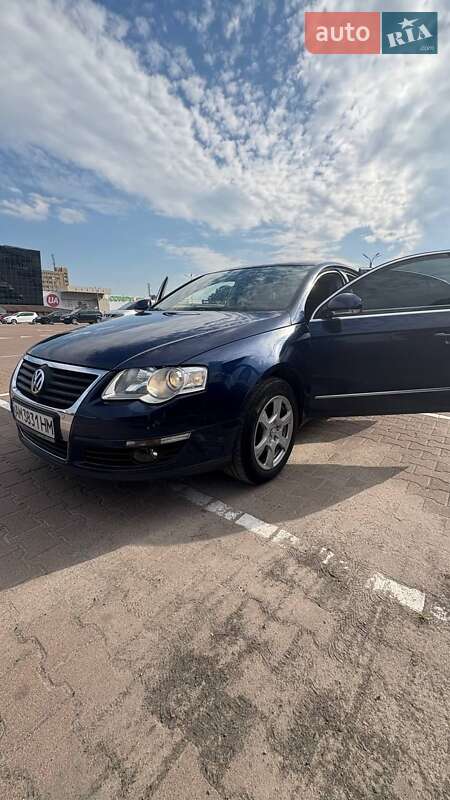 Седан Volkswagen Passat 2006 в Житомирі