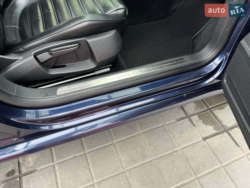 Універсал Volkswagen Passat 2012 в Львові