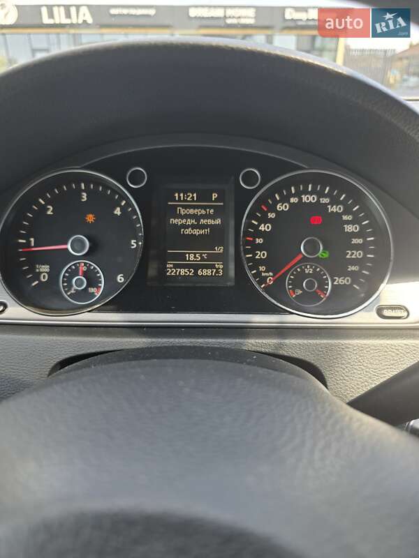 Універсал Volkswagen Passat 2011 в Луцьку