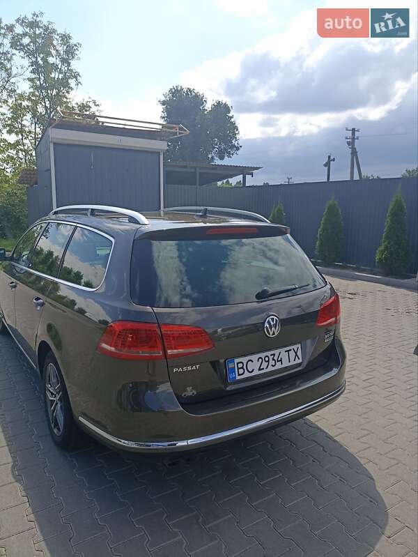 Универсал Volkswagen Passat 2012 в Шептицькому