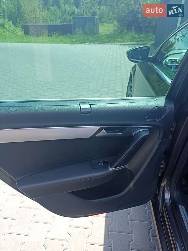 Универсал Volkswagen Passat 2012 в Шептицькому