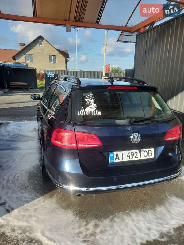 Универсал Volkswagen Passat 2011 в Буче