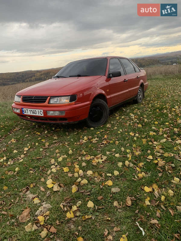 Седан Volkswagen Passat 1989 в Коломые