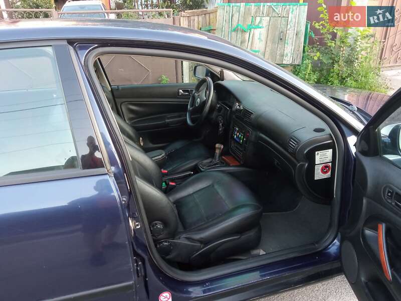 Седан Volkswagen Passat 1998 в Коростышеве