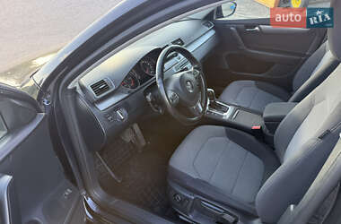 Универсал Volkswagen Passat 2011 в 