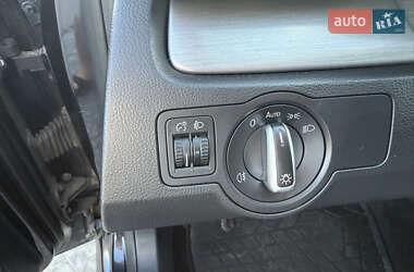 Универсал Volkswagen Passat 2011 в 