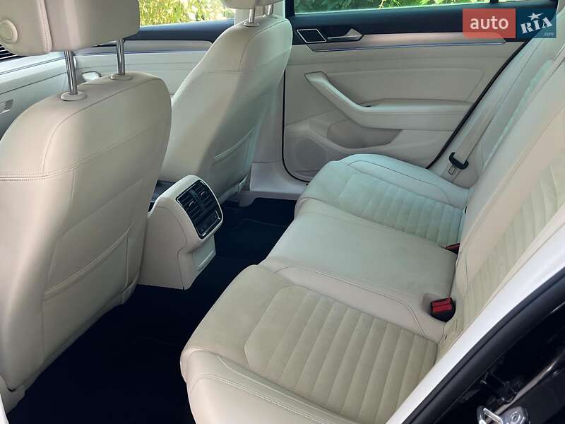 Універсал Volkswagen Passat 2019 в Києві