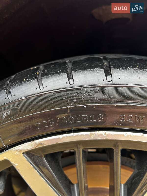 Седан Volkswagen Passat 2014 в Днепре