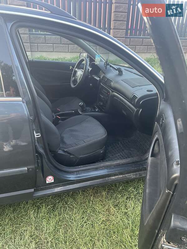 Универсал Volkswagen Passat 2001 в Луцке