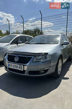 Універсал Volkswagen Passat 2005 в Запоріжжі