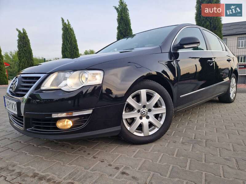 Седан Volkswagen Passat 2009 в  фото Седан Volkswagen Passat 2009 в