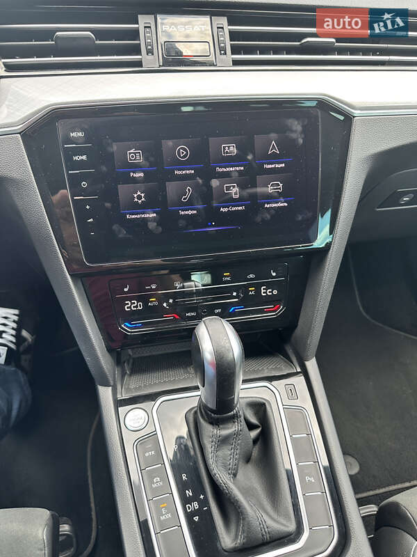 Универсал Volkswagen Passat 2021 в Иршаве