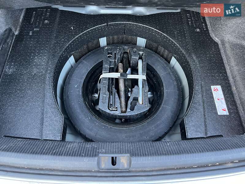 Седан Volkswagen Passat 2011 в Кропивницькому