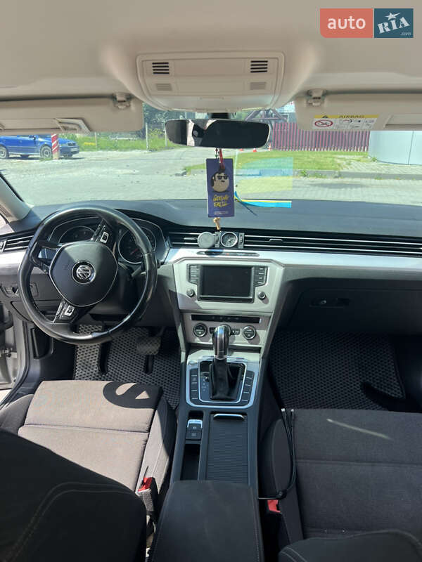 Універсал Volkswagen Passat 2016 в Яремчі