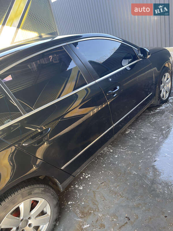 Седан Volkswagen Passat 2006 в Тячеве