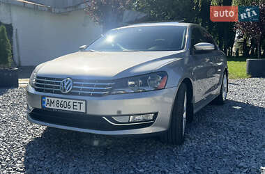 Седан Volkswagen Passat 2014 в Звягеле