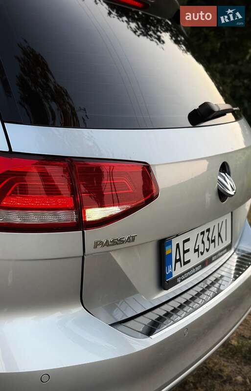 Універсал Volkswagen Passat 2019 в Дніпрі