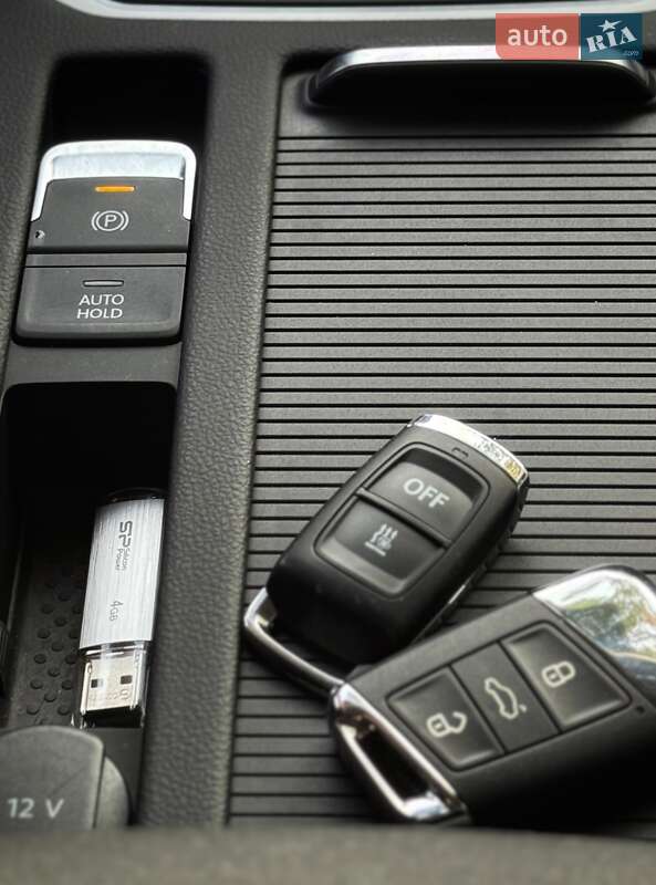 Універсал Volkswagen Passat 2019 в Дніпрі