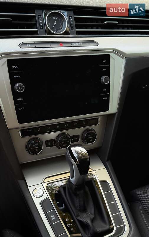 Універсал Volkswagen Passat 2019 в Дніпрі