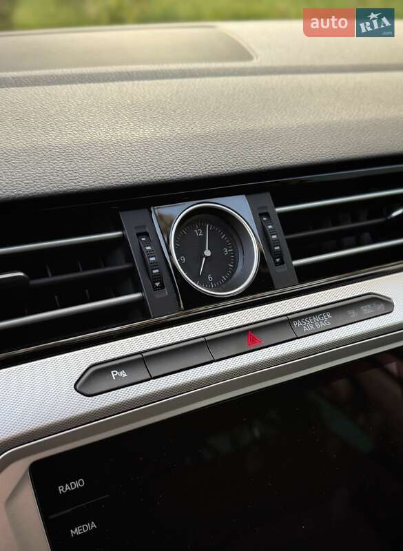 Універсал Volkswagen Passat 2019 в Дніпрі