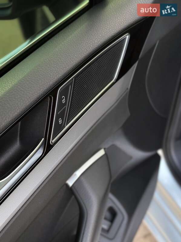 Універсал Volkswagen Passat 2019 в Дніпрі