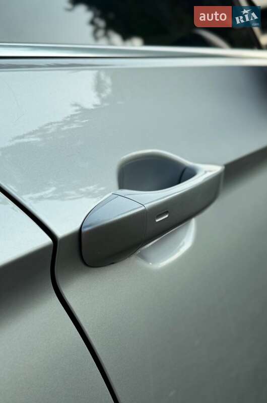 Універсал Volkswagen Passat 2019 в Дніпрі