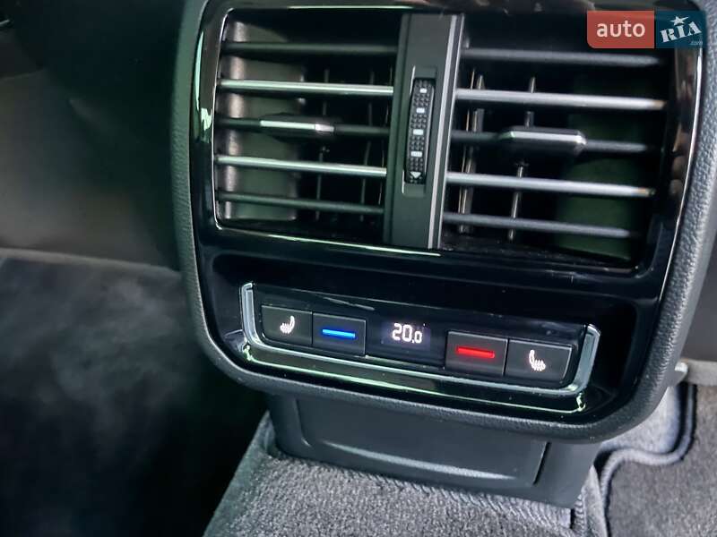 Седан Volkswagen Passat 2015 в Киеве