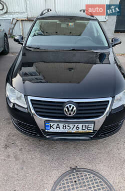 Универсал Volkswagen Passat 2010 в Коростене