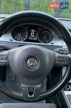 Универсал Volkswagen Passat 2010 в Коростене