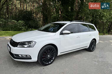 Універсал Volkswagen Passat 2012 в Львові