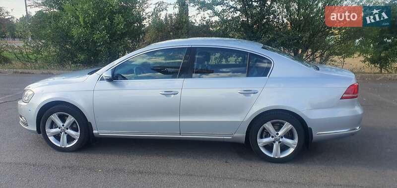 Седан Volkswagen Passat 2011 в Кривом Роге фото 7 Седан Volkswagen Passat 2011 в Кривом Роге