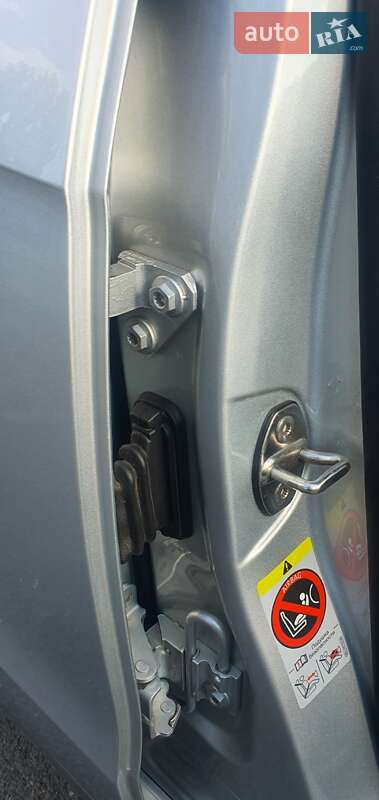 Седан Volkswagen Passat 2011 в Кривом Роге фото 28 Седан Volkswagen Passat 2011 в Кривом Роге