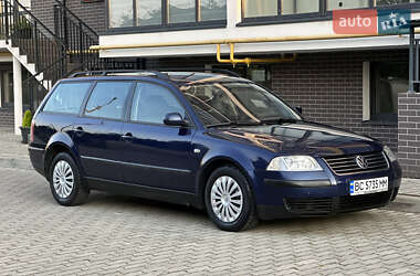 Універсал Volkswagen Passat 2001 в Жовкві