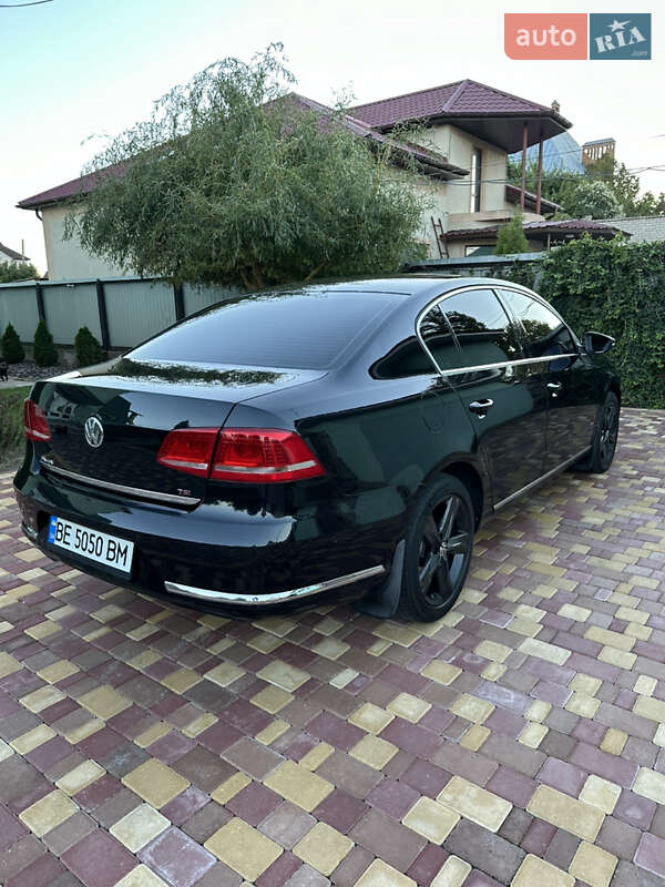 Седан Volkswagen Passat 2011 в Миколаєві