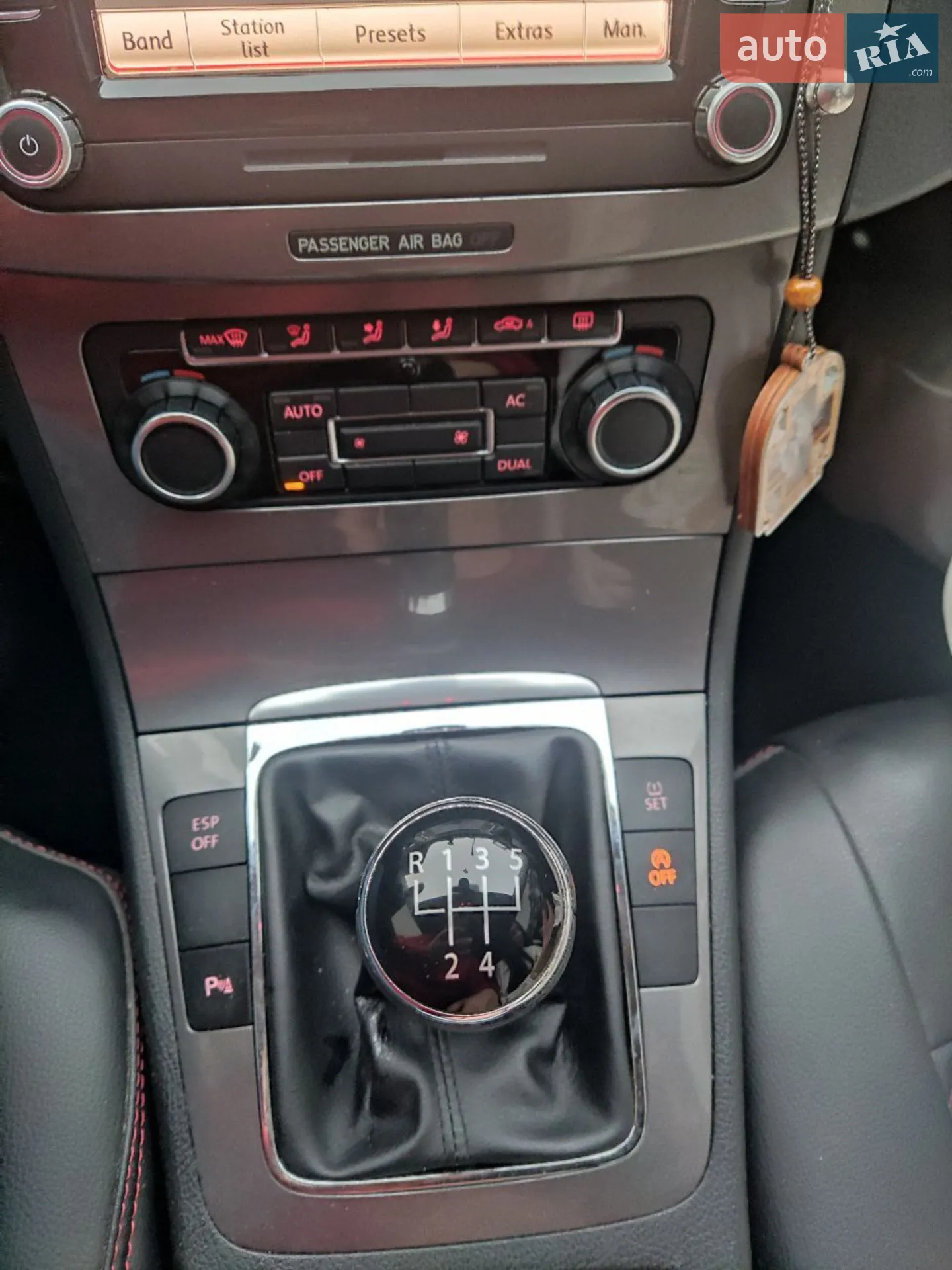 2010 Volkswagen Passat - мініатюра 2