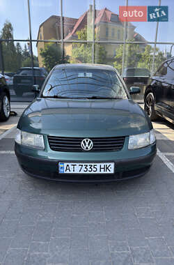 Седан Volkswagen Passat 1998 в Львові