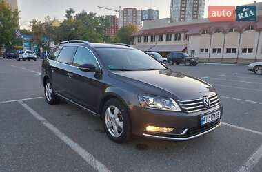 Універсал Volkswagen Passat 2014 в Києві
