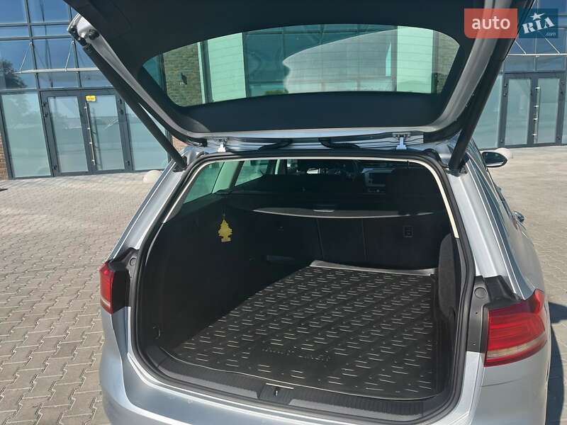 Універсал Volkswagen Passat 2014 в Тернополі