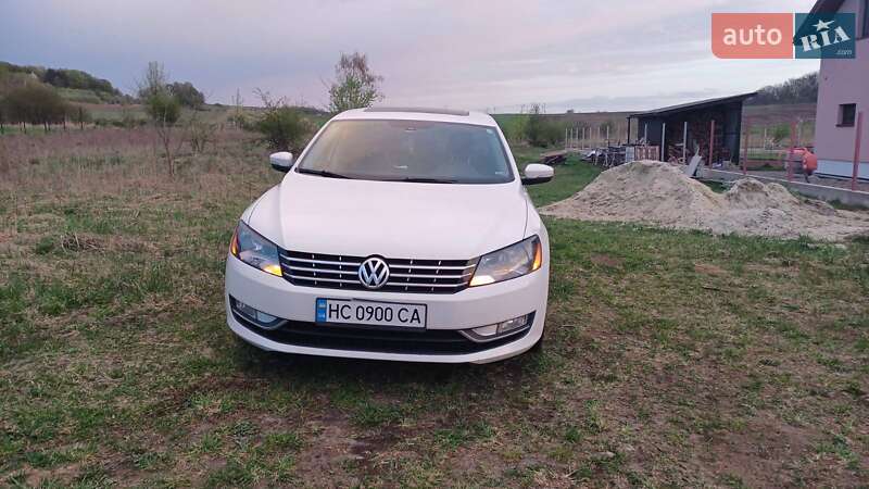 Седан Volkswagen Passat 2015 в Львове
