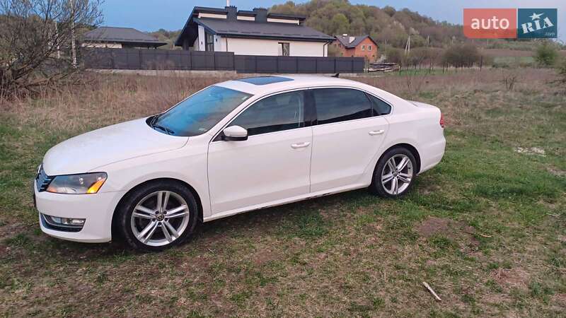 Седан Volkswagen Passat 2015 в Львове