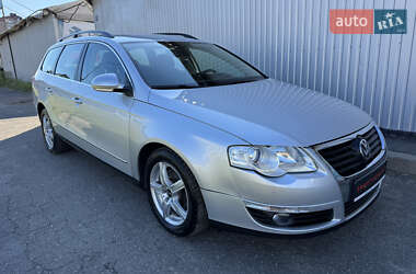 Універсал Volkswagen Passat 2010 в Києві