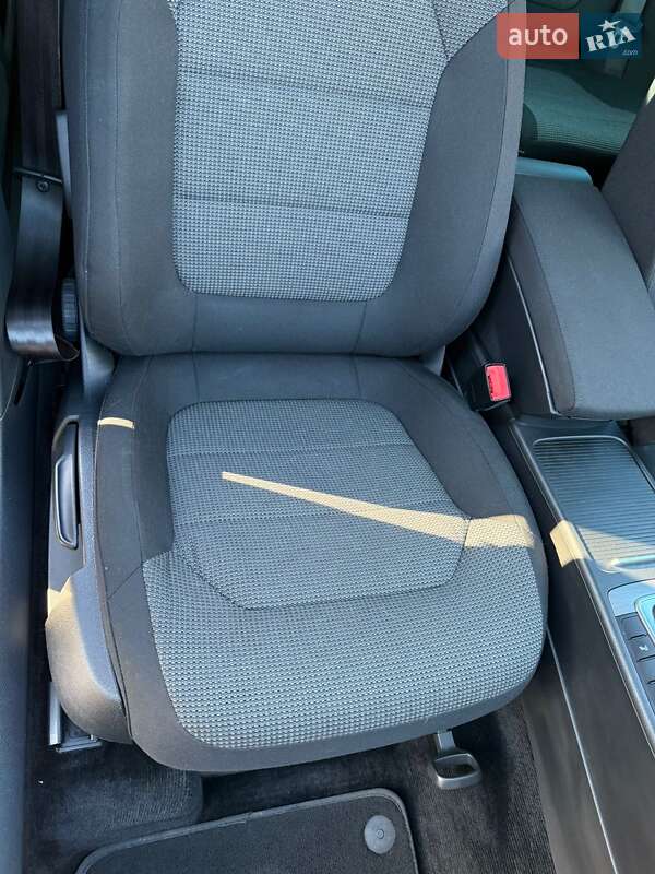 Універсал Volkswagen Passat 2012 в Житомирі