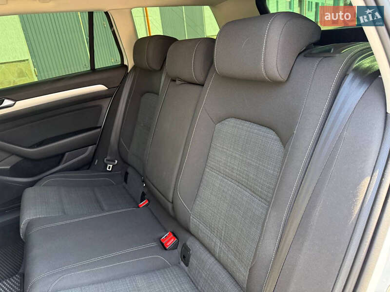 Універсал Volkswagen Passat 2018 в Коломиї