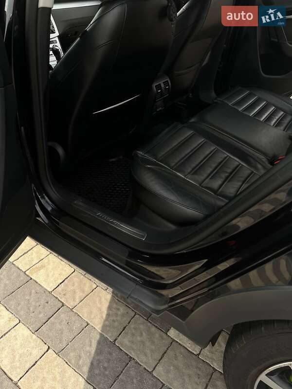 Універсал Volkswagen Passat 2012 в Львові