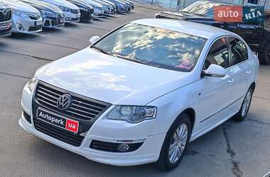 Седан Volkswagen Passat 2008 в Харкові