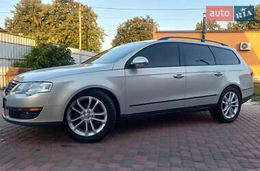 Універсал Volkswagen Passat 2010 в Миргороді